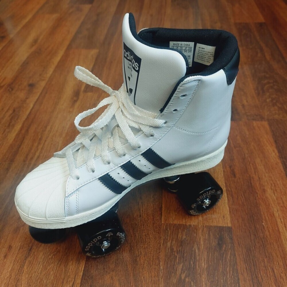 adidas Womens Sz 7.5 Superstar 82 Skate Leather Roller Skates White Black JS4038 - Picture 5 of 9